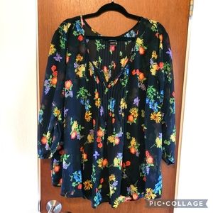 Torrid Floral Print Sheer Chiffon Pintuck Top Blouse , Size 4